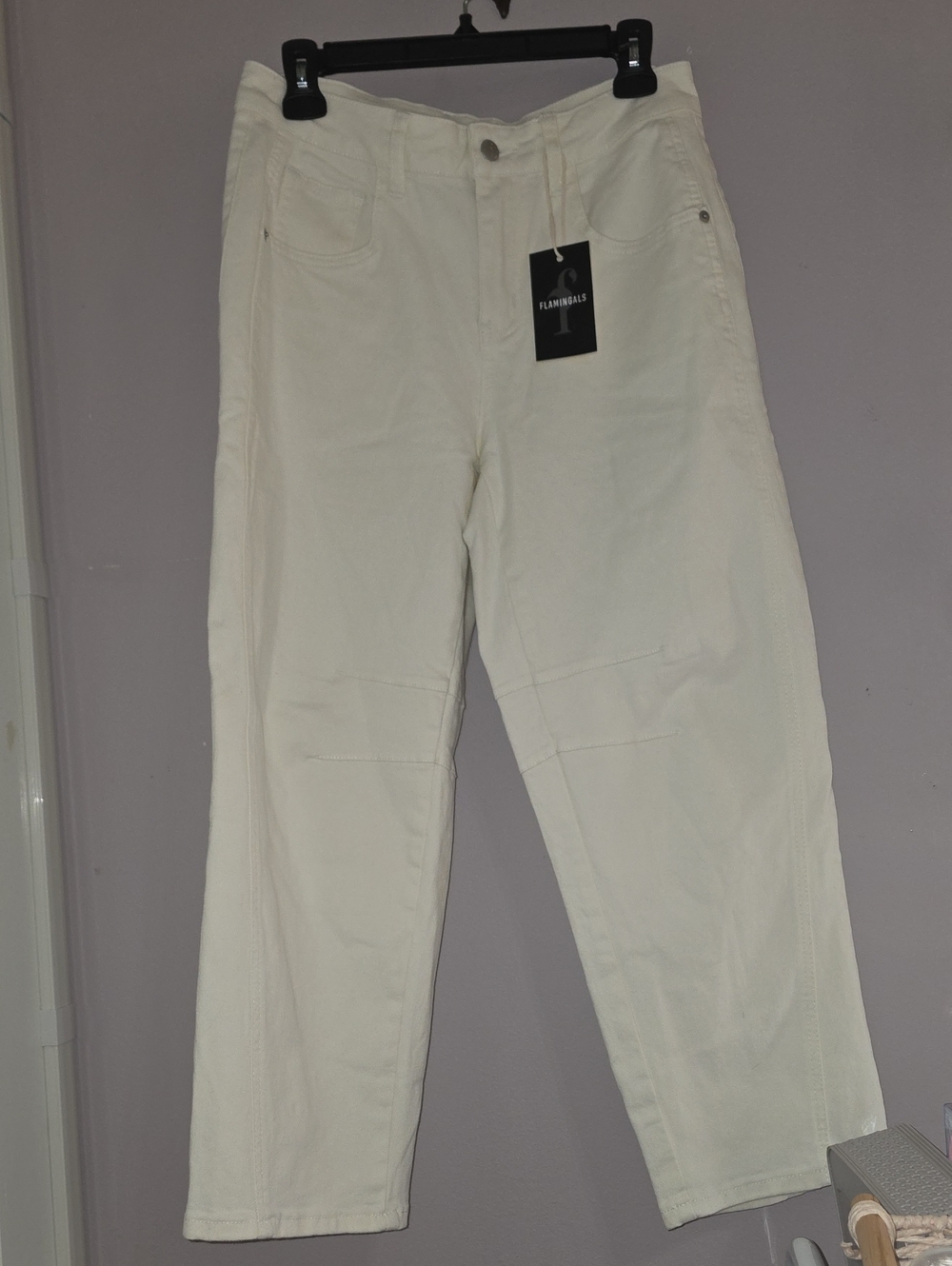Womems Barrel Leg Cream Pants NWT Lg